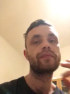 Snapshot of tomasek28 chatting on January 6, 12:48 am tomasek28 online show from January 6, 12:48 am