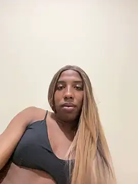 Snapshot of Celine_trans01 chatting on December 29, 10:36 pm Celine trans01 online show from December 29, 10:36 pm