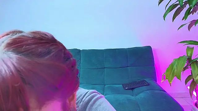 Sky Intimate online show from March 5, 8:53 pm