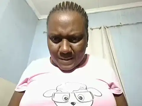 Snapshot of ThamiXX chatting on January 16, 3:02 am ThamiXX online show from January 16, 3:02 am