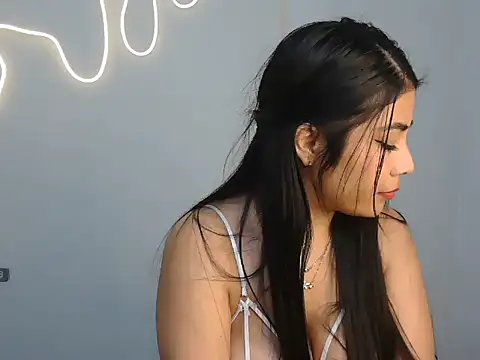 conejita linda online show from January 24, 2:49 am