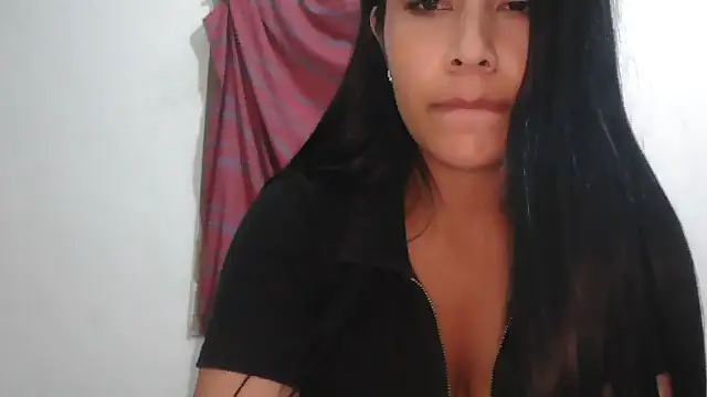 conejita linda online show from March 31, 4:03 am