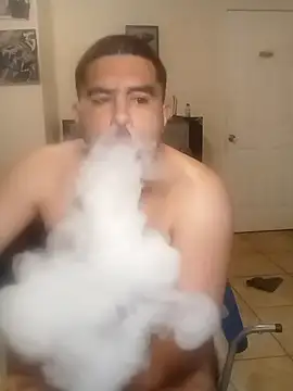 k1oudE online show from October 25, 5:17 am