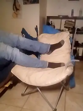 k1oudE online show from November 5, 3:48 pm