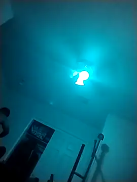 k1oudE online show from March 30, 8:38 am