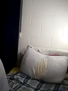 k1oudE online show from March 6, 12:33 pm