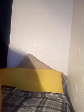 k1oudE online show from February 25, 12:38 pm