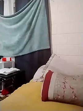 k1oudE online show from March 25, 5:40 am