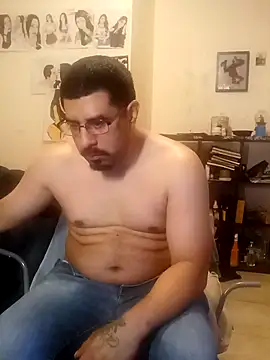 k1oudE online show from December 14, 11:54 pm