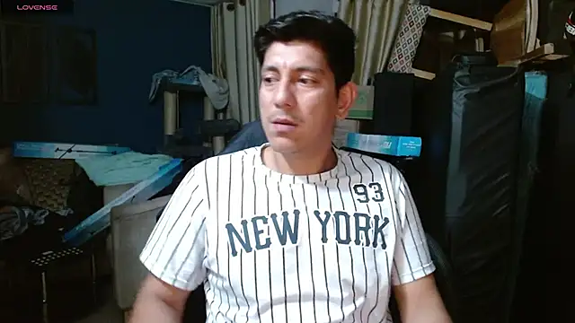 Noah-cock online show from November 12, 6:28 am