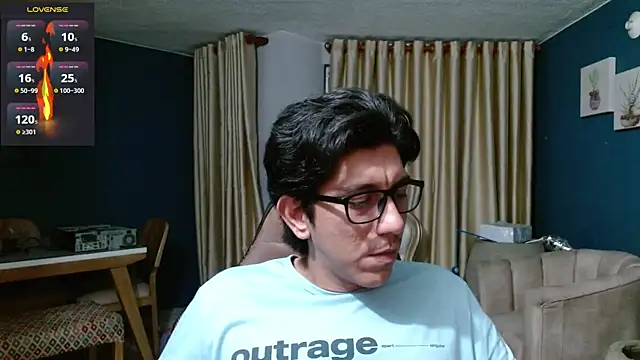 Snapshot of Noah-cock chatting on July 15, 3:02 am Noah-cock online show from July 15, 3:02 am