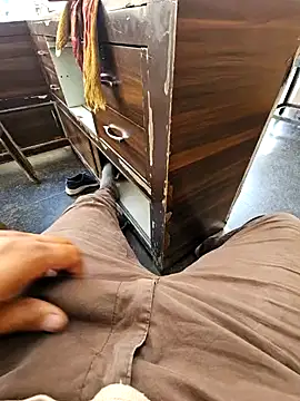 Snapshot of pyasevickybabu563 chatting on March 21, 10:17 am pyasevickybabu563 online show from March 21, 10:17 am