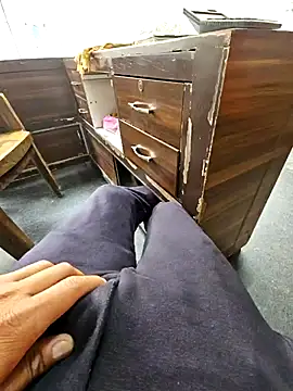 pyasevickybabu563 online show from December 20, 5:54 am