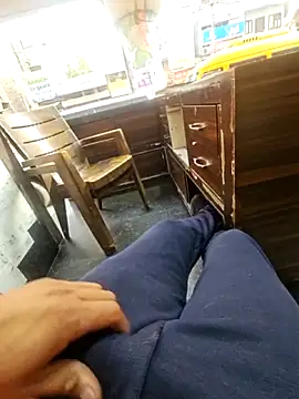 Snapshot of pyasevickybabu563 chatting on November 25, 10:26 am pyasevickybabu563 online show from November 25, 10:26 am