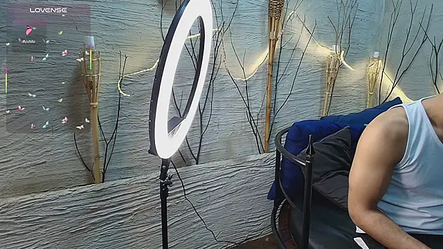 MarcoVitto online show from November 29, 3:45 pm