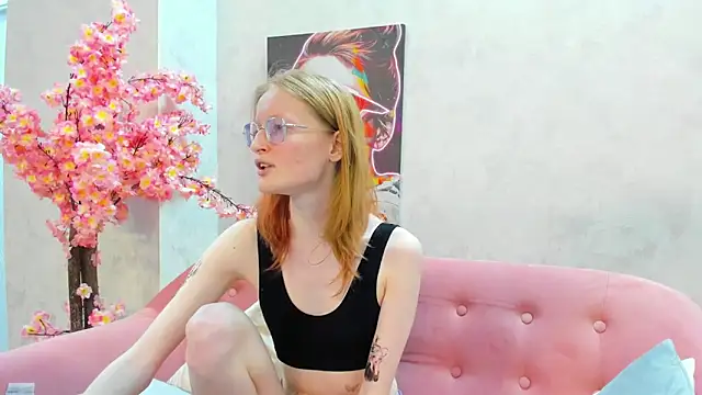 Snapshot of ElizabethHarpper chatting on February 14, 3:15 pm ElizabethHarpper online show from February 14, 3:15 pm