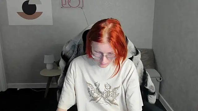 ElizabethHarpper online show from February 3, 9:25 am