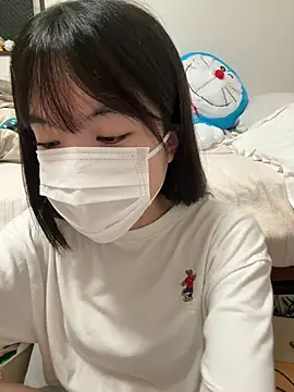 RIRI Chan  online show from June 25, 12:10 pm