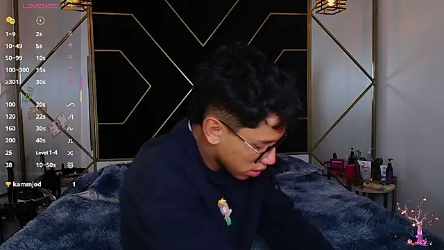 Snapshot of RyanPricee chatting on November 4, 4:16 am RyanPricee online show from November 4, 4:16 am