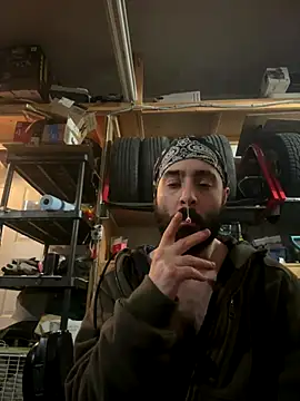 Faded-Solo online show from November 13, 2:37 am