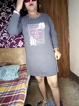 Hot muskaan online show from September 9, 9:57 pm