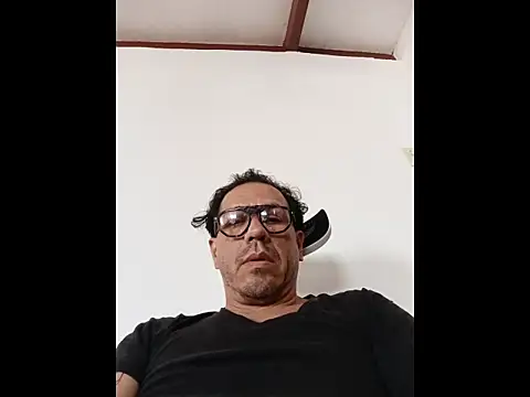 Rocket1978 online show from November 6, 5:28 pm