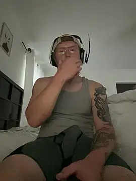 tcadle1824 online show from March 22, 11:17 pm