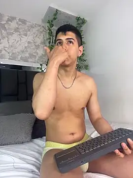 Angel Khouri online show from September 15, 3:40 am