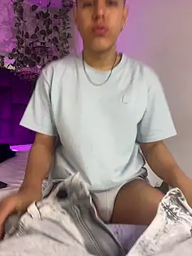 Angel Khouri online show from September 21, 4:06 am