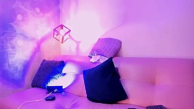 Angel Khouri online show from March 12, 3:57 am