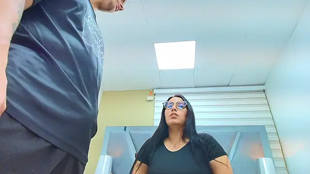 DAVID VICTORIAA online show from March 24, 1:11 pm