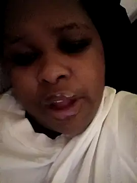 SexyLadyBoosxx online show from October 24, 5:39 am