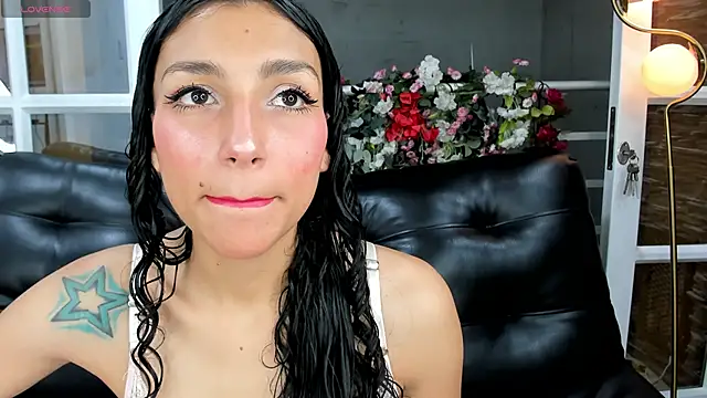 Snapshot of miss___evangeline chatting on March 21, 2:39 am miss evangeline online show from March 21, 2:39 am