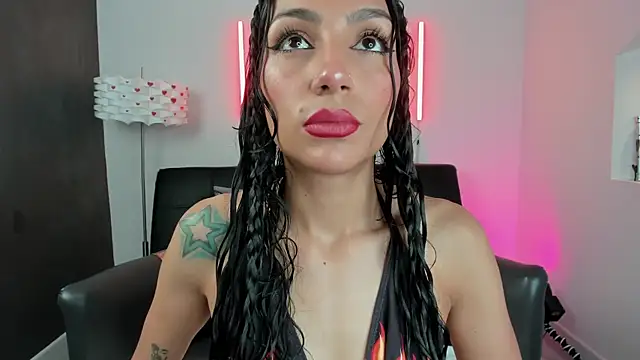 miss   evangeline online show from May 23, 2:32 am