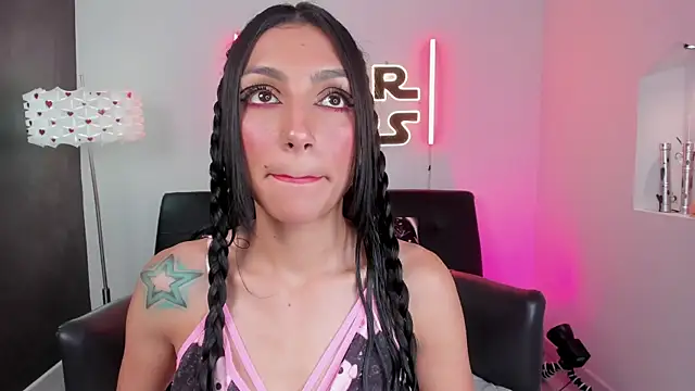 miss   evangeline online show from May 21, 2:31 am