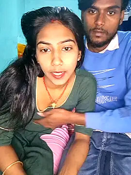 Virl clople online show from January 22, 5:28 pm