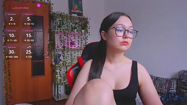 kittenrisha online show from February 24, 9:21 am