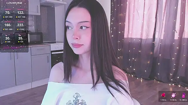 Snapshot of kittenrisha chatting on January 9, 6:31 am kittenrisha online show from January 9, 6:31 am