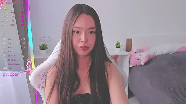 kittenrisha online show from June 11, 4:31 am