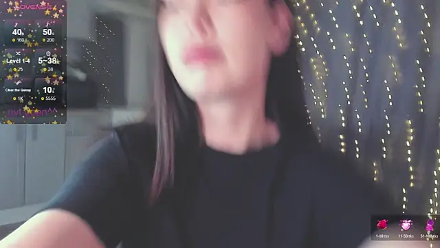 Snapshot of kittenrisha chatting on December 21, 7:10 am kittenrisha online show from December 21, 7:10 am