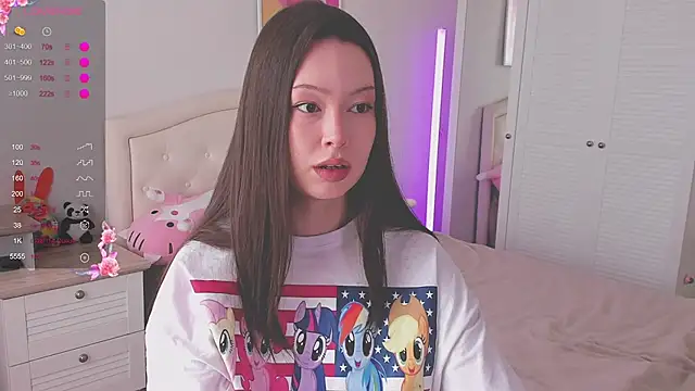 kittenrisha online show from April 3, 5:14 am