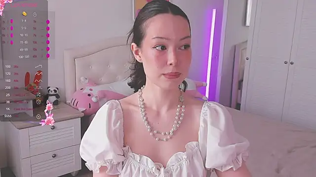 kittenrisha online show from April 18, 5:10 am