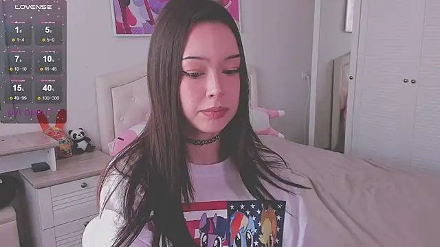 Snapshot of kittenrisha chatting on February 13, 4:45 am kittenrisha online show from February 13, 4:45 am