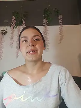 Danni shy online show from May 23, 11:26 pm