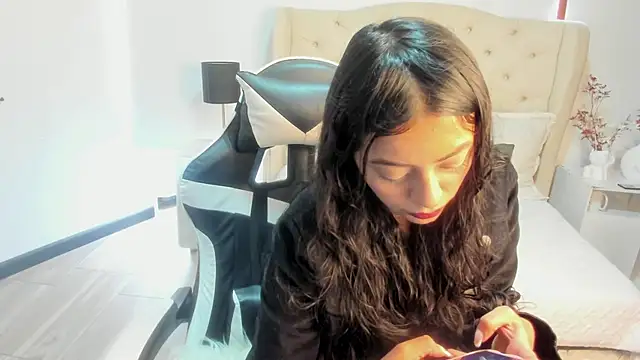 Xewa  online show from January 12, 8:25 pm