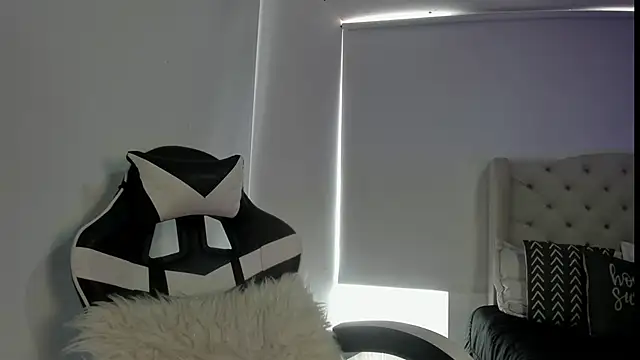 Xewa  online show from November 5, 8:12 pm