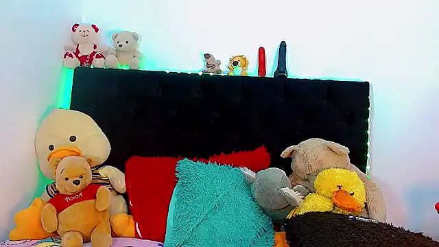 Snapshot of Alextwink chatting on October 23, 11:47 pm Alextwink online show from October 23, 11:47 pm