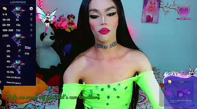 Snapshot of Alextwink chatting on February 9, 12:06 am Alextwink online show from February 9, 12:06 am