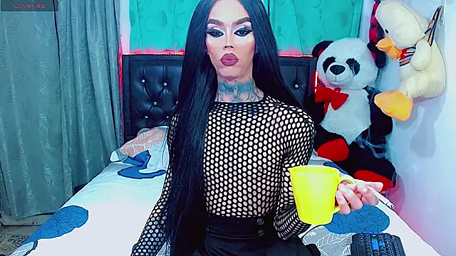 Snapshot of Alextwink chatting on November 13, 8:46 pm Alextwink online show from November 13, 8:46 pm