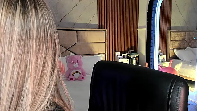 EmiilyHendriixx online show from September 20, 8:14 pm